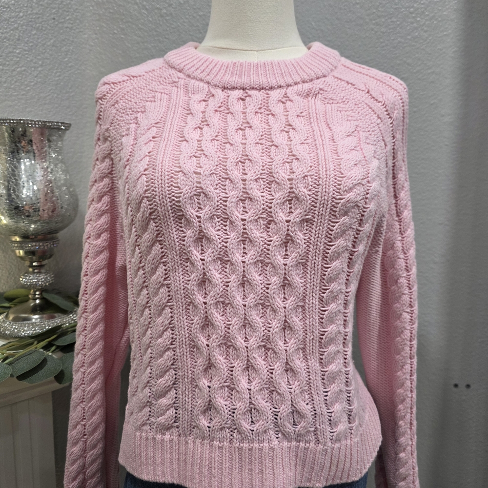 H&M Pink Crew Neck Cable Knit Sweater